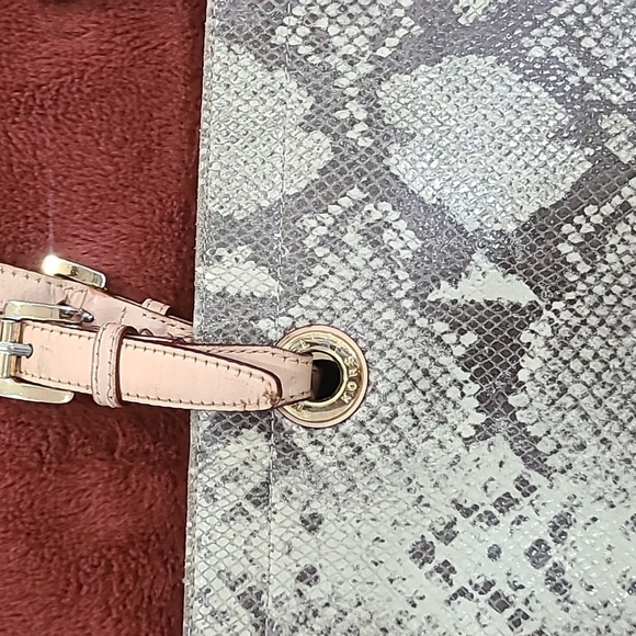 Michael Kors Python Snake Leather Hobo Tote Handbag. - Picture 2 of 10